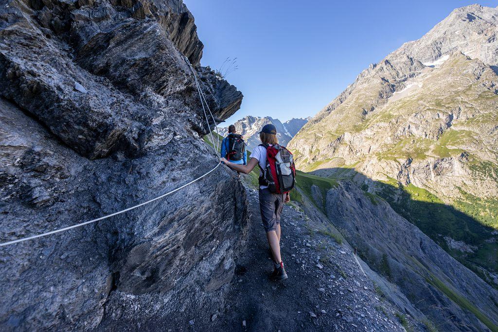 Sur le sentier des Crevasses - © T. Blais - PNE