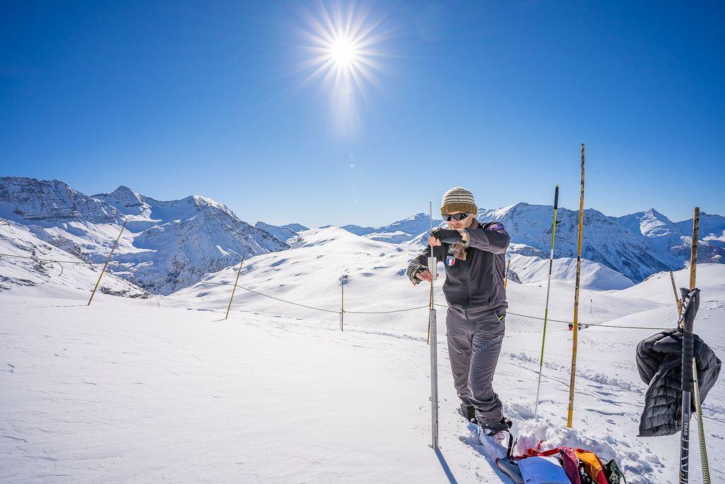 Sondage par battage de neige © E. Vuylsteker