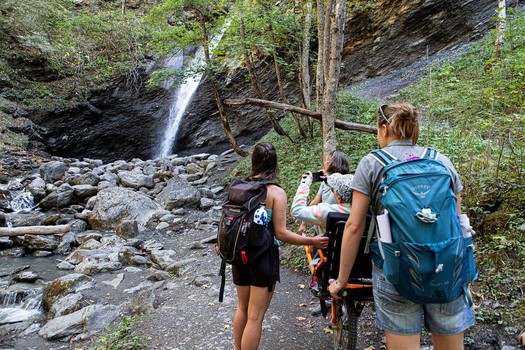 Sortie handinature à la cascade de la Pissette © T. Maillet - PNE