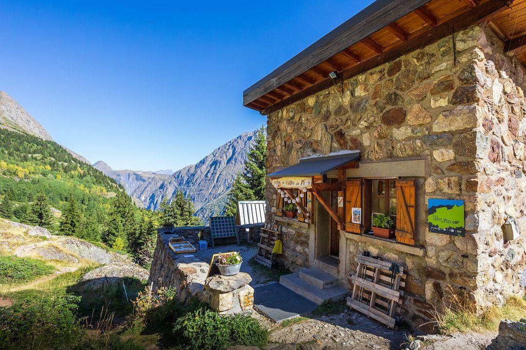 Refuge de l'Alpe du Pin © Kinaphoto