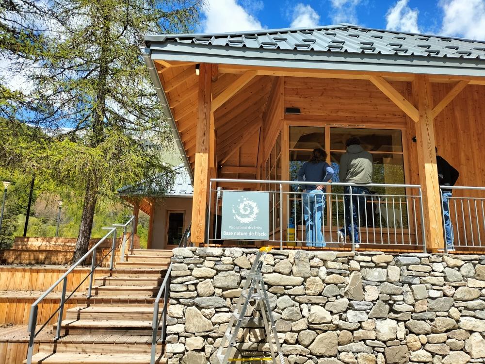 Un bâtiment en bois