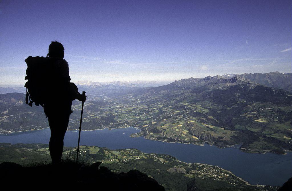 Lac de Serre Ponçon du pic de Morgon	©Cyril Coursier - Parc national des Ecrins