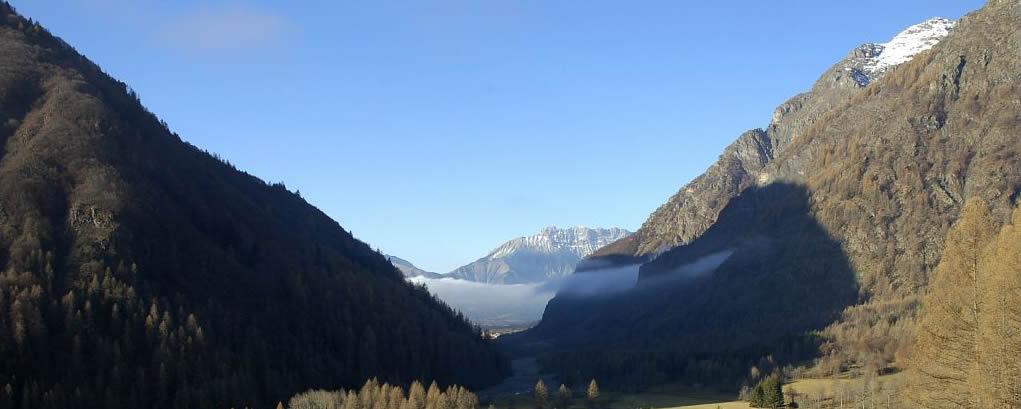 Vue sur Molines depuis le Sentier de Ronde © D. Vincent, PNE.