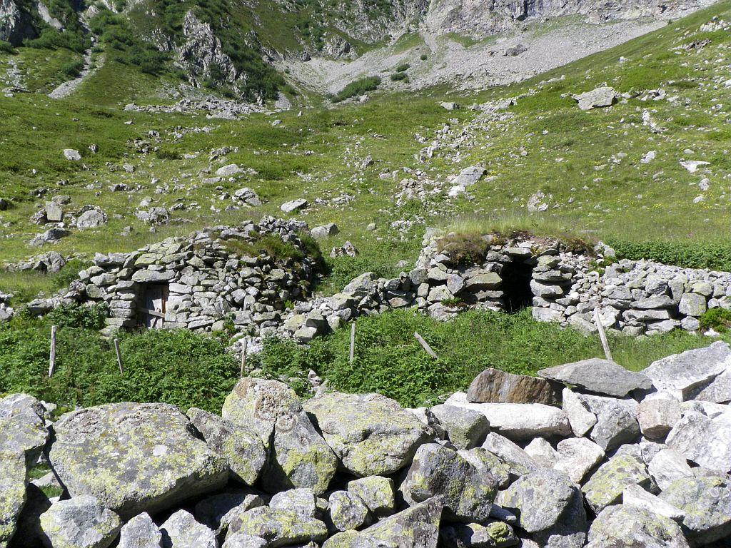 les six cabanes (vallée du Valgaudemar)  © Richard Bonet  - Parc national des Ecrins