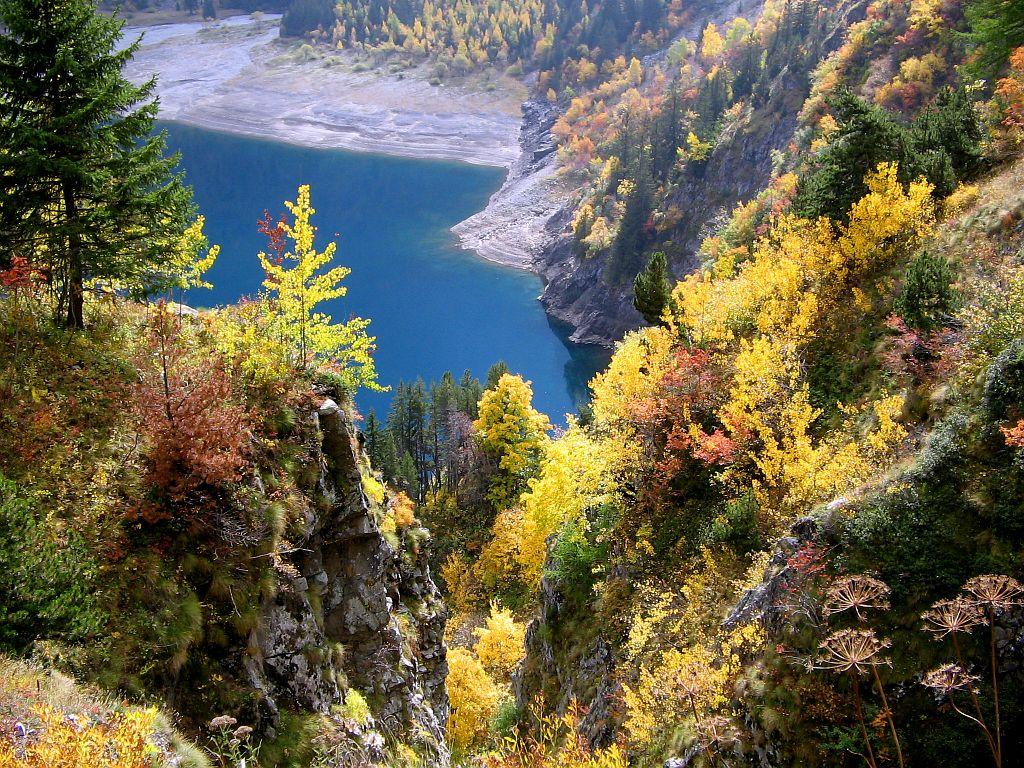 Le lac du Lauvitel en montant vers Plan Vianney © Christophe Albert - Parc national des Ecrins