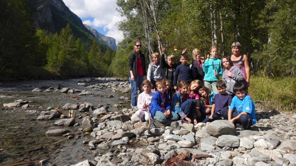 ecole Freissinières - sept 2015 - atour de l'eau avec le Parc national des Ecrins