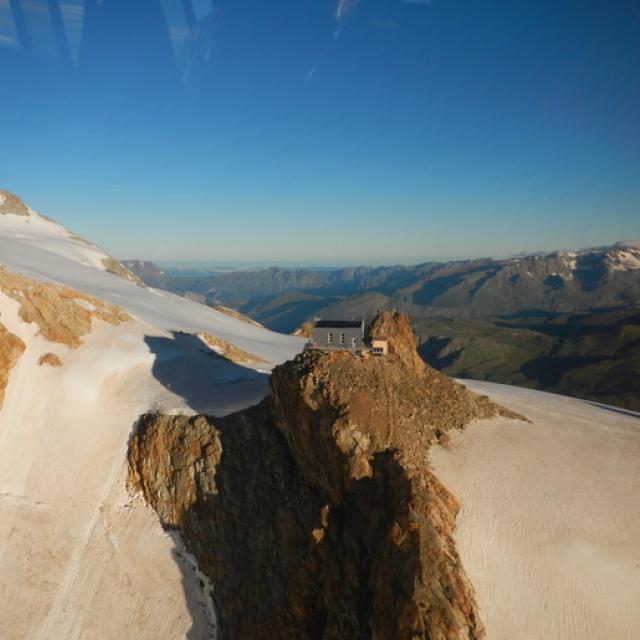 Nouveau Refuge de l'aigle - © Clup alpin français