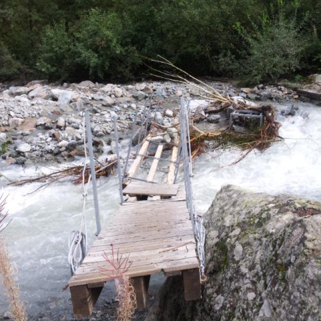 Passerelle de Clapouse - 14 sept 2015 - après les intempéries de la nuit - © F.Goulet - Parc national des Ecrins