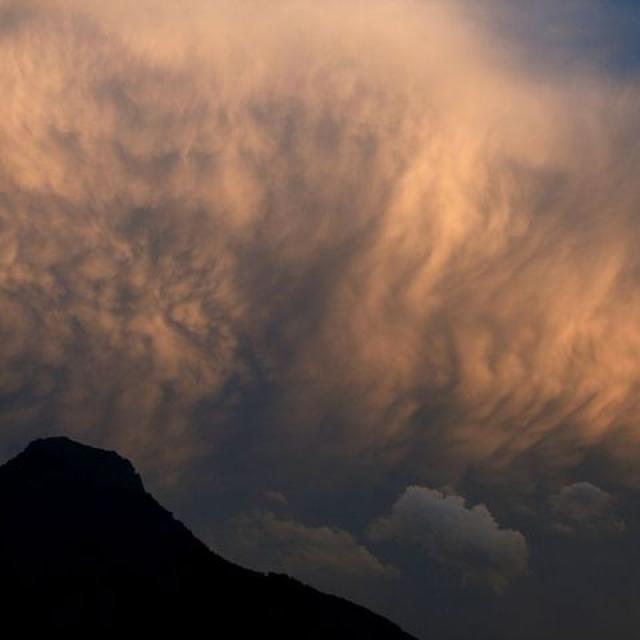 Lumière d'orage sur le massif des Aiguillons - © MG Nicolas - Parc national des Écrins