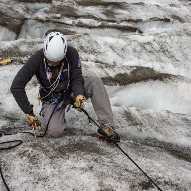 Formation sécurité glaciers - © Mireille Coulon - Parc national des Écrins