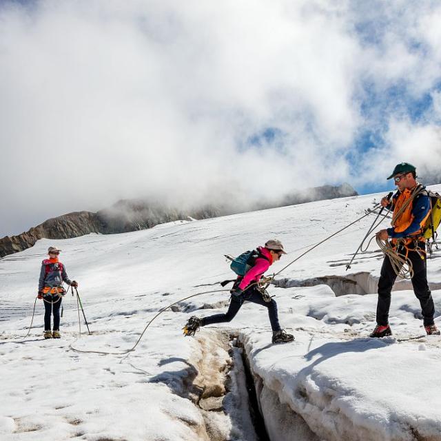 Découverte des glaciers avec C. Dureau © B.Bodin - Parc national des Ecrins