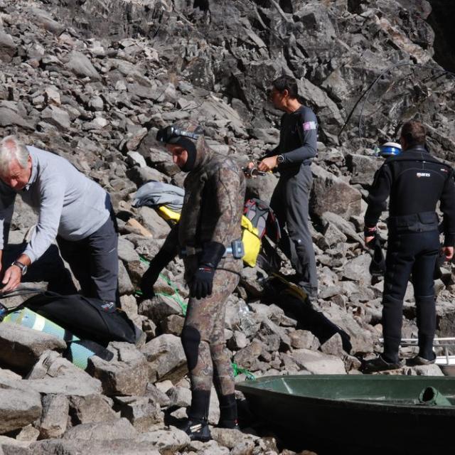 Installation capteurs et station suivi Lauvitel - oct 2016 - Parc national des Ecrins - © D.Dumas - Lyon 3