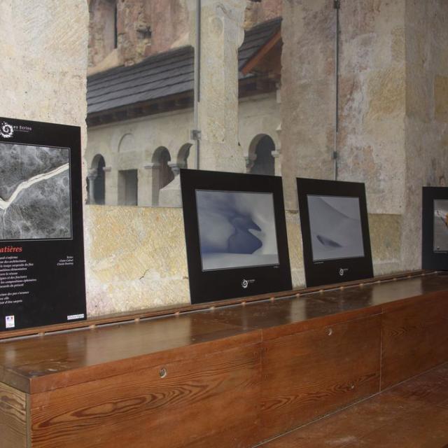 exposition matière à boscodon - été 2017 © M.Coulon - Parc national des Écrins