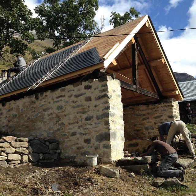 Travaux en cours été 2017 - four Dormillouse - © Jean-Philippe Telmon - Parc national des Écrins