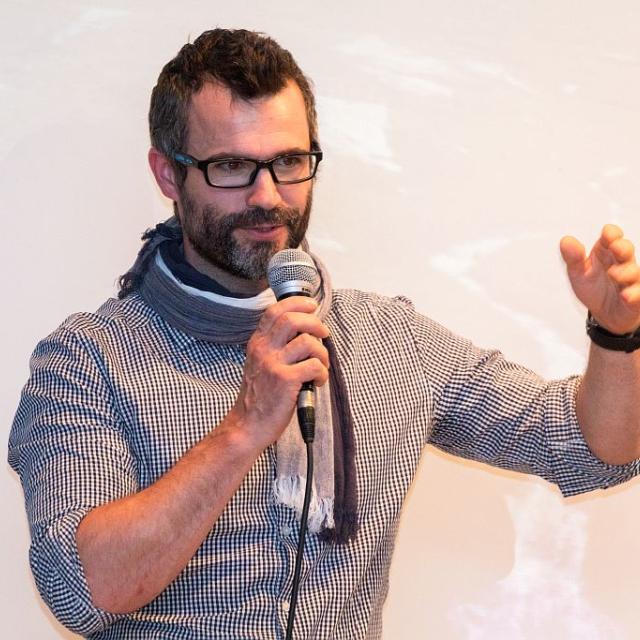 Cédric Dentant, botaniste Parc national des Ecrins - Inauguration exposition Les îles du ciel - 6 octobre 2017 - muséum de Grenoble - © P.Saulay - Parc national des Ecrins