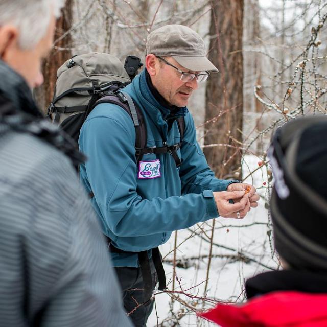Sortie hiver Esprit parc national avec Mike Rollins - Briançonnais - photo E.Rondeau - parcs nationaux de France