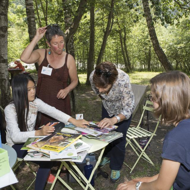 sélection d'ouvrages centre de doc du PNE - ecrins de nature 2017 - © P.Saulay - Parc national des Écrins