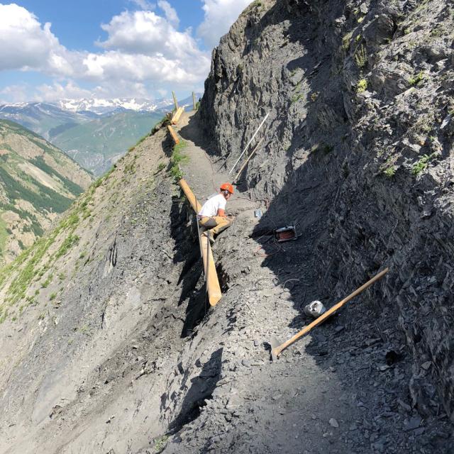 travaux sentier des crevasses, juin 2018 © E.Vannard - Parc national des Écrins