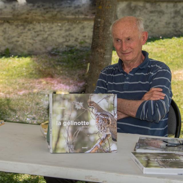 Jean Guillet présente son livre sur la gélinotte -  - Ecrins de nature - juin 2018 Bourg d'Oisans - photo B.Clouet