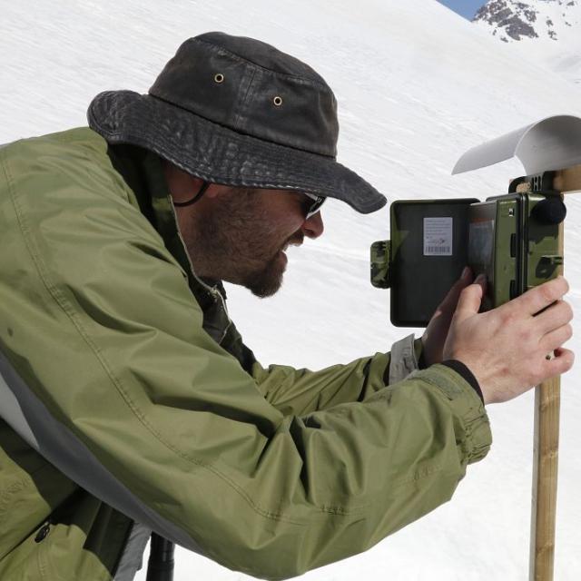 Installation bioacoustique lagopède - © C.Coursier - Parc national des Ecrins