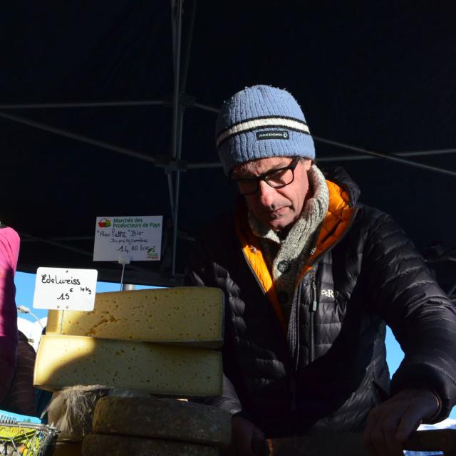Animation Esprit parc national avec les producteurs champsaurins - 5 fev 2019 à Orcières-Merlette - © M.Digier - Parc national des Écrins