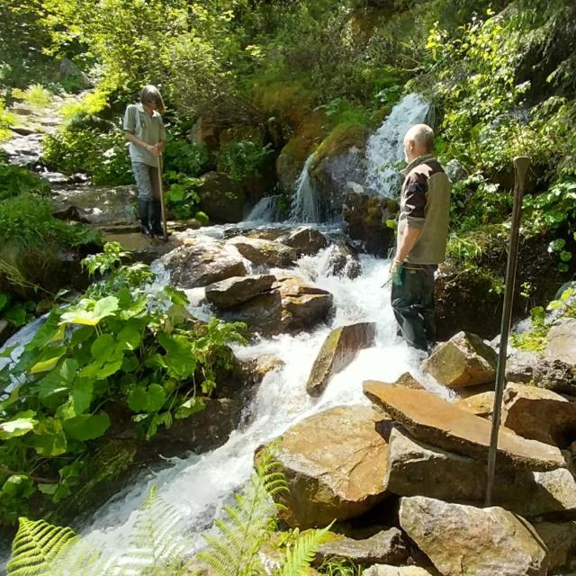 Dégâts sur le sentier du Lauvitel (Oisans) © J. Armand - PNE
