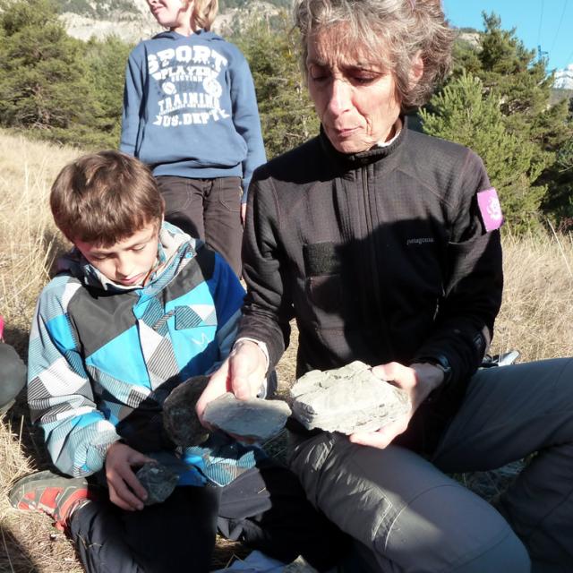 projet pédagogique école des Vigneaux - Découverte des roches, avec le parc national des Ecrins - 2015-2016