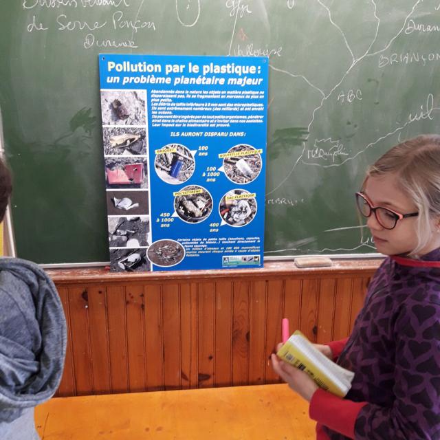 Inervention sur le transport des déchets par l'eau - mars 2020 - ecole de Vallouise